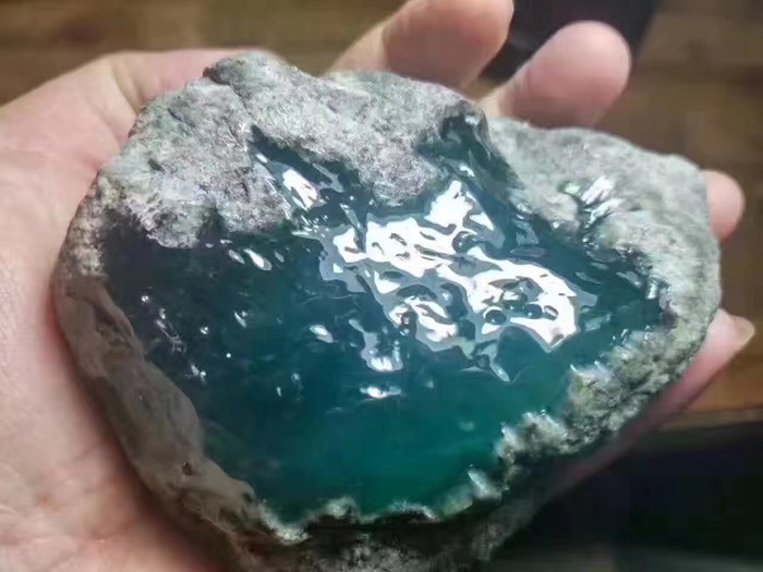 开窗玻璃种