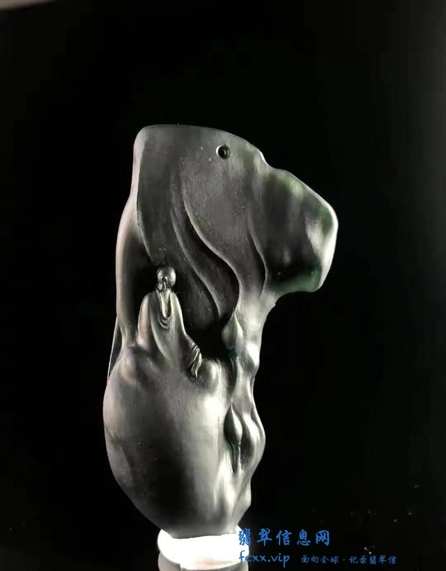 有着“成功男人影子”之称的墨翠，到底有怎样的魅力-8.jpg