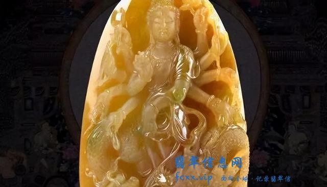 想要挑选到好的翡翠手镯，来看看这些方法，其实特别简单的-3.jpg