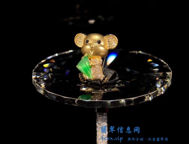 从古至今拥有着清廉的本质，雕刻而成的翡翠，一直备受人们的喜爱-9.jpg