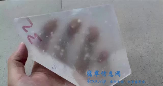 天花板级别翡翠，寒光四起很是迷人，从石头到手镯制造过程更精湛-6.jpg