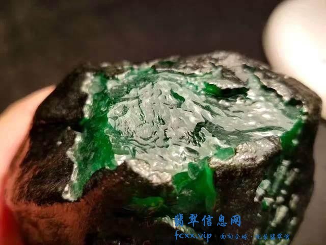 「翡翠常识」翡翠的分类、等级、什么原石容易出冰种（高清图解）-6.jpg