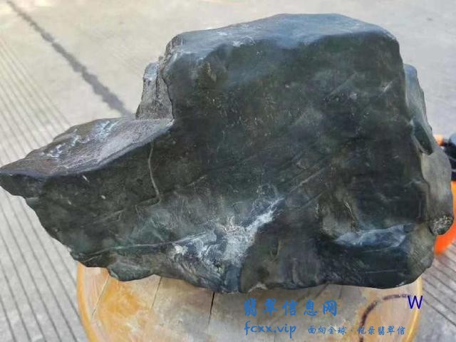 「翡翠常识」翡翠的分类、等级、什么原石容易出冰种（高清图解）-7.jpg