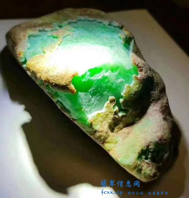 「翡翠常识」翡翠的分类、等级、什么原石容易出冰种（高清图解）-12.jpg
