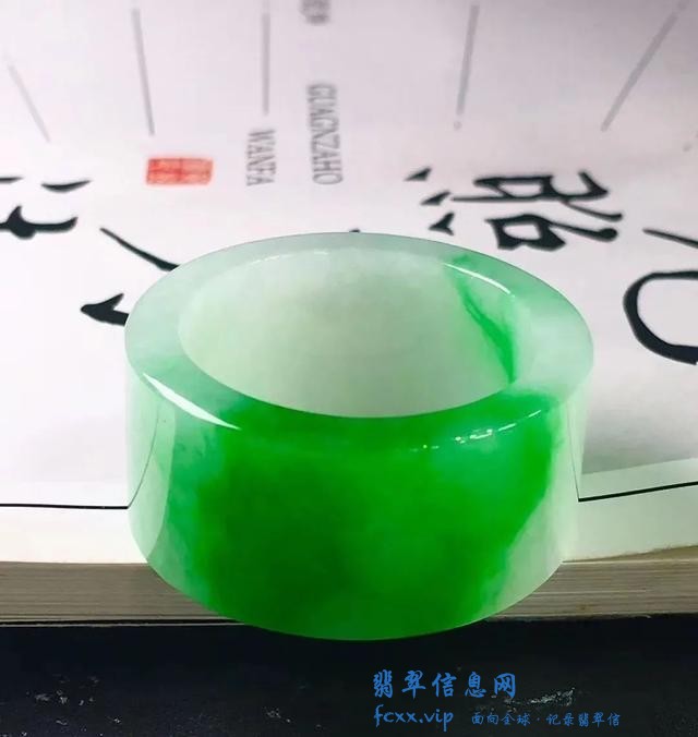 翡翠正确的鉴定方法，您一定要看看-10.jpg