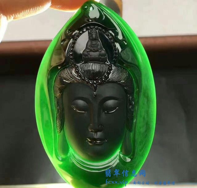 翡翠的品种之一墨翠-1.jpg