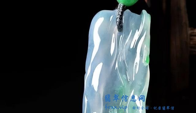 为什么翡翠手镯中，贵妃手镯价格比较便宜，只是成本低罢了-4.jpg