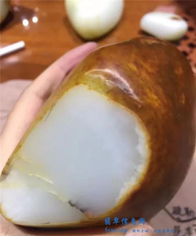 玉石界最难造假的3种玉石，闭眼都不会买错-12.jpg