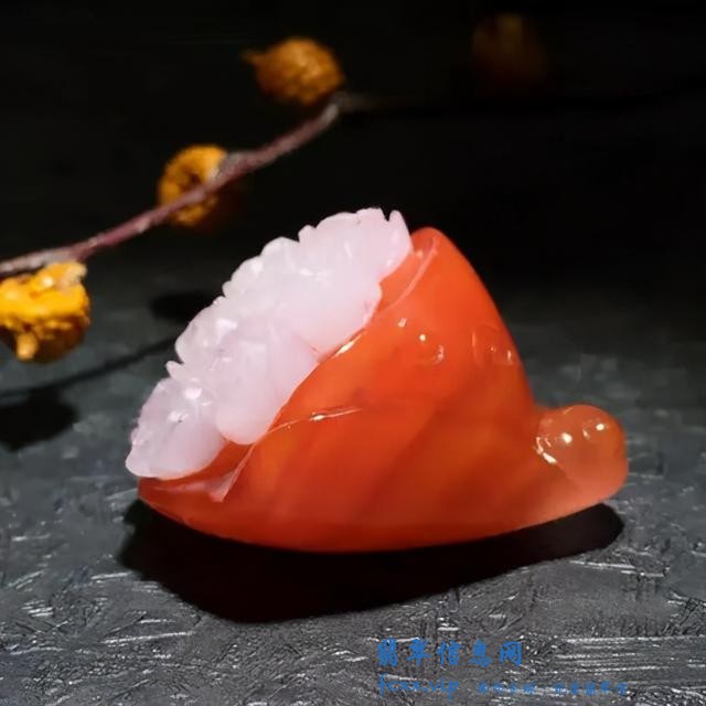 不容易造假的几种玉石，你知道吗？-2.jpg