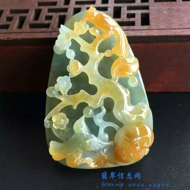 翡翠玉器雕刻技法——镂空雕刻-2.jpg