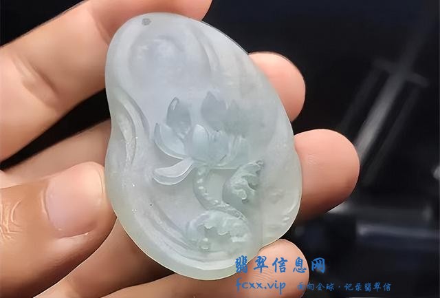 “玉不琢不成器”，看一块翡翠从原石到成品的过程，堪称惊艳-5.jpg