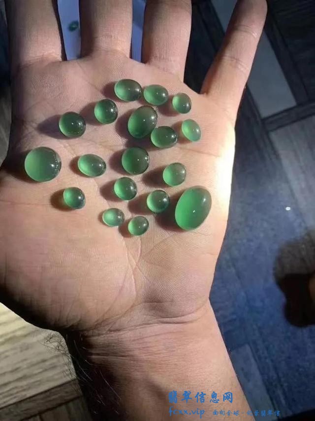 玩翡翠不懂种水真的好吗？-9.jpg
