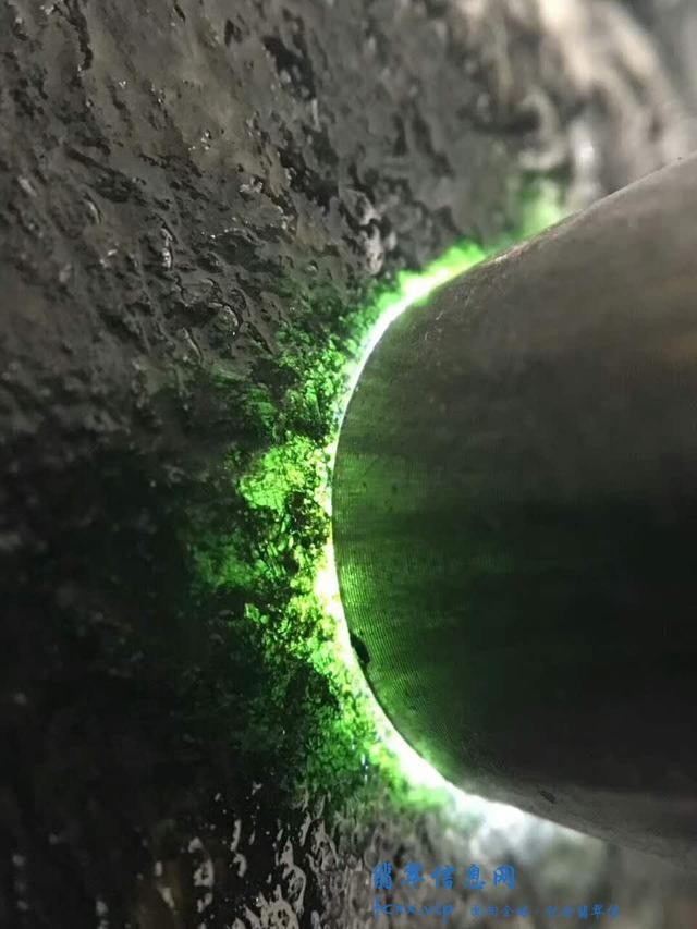 浅谈翡翠赌石，所需的技巧及要领-3.jpg