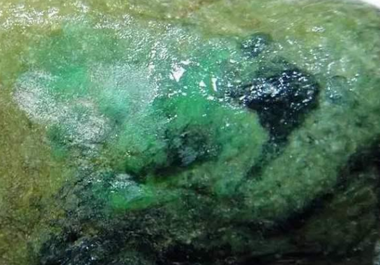 玩翡翠一定要知道的6个小知识-4.jpg