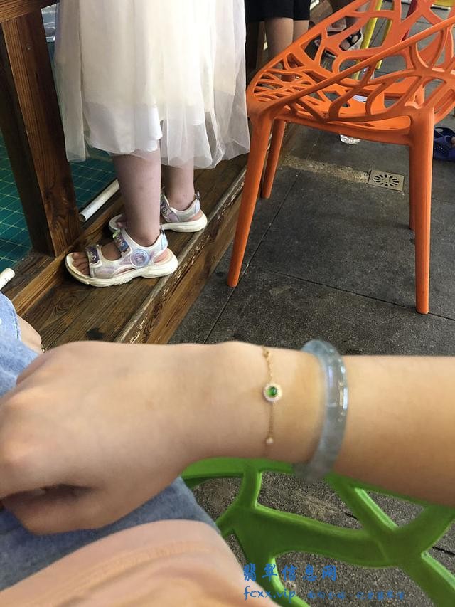 翡翠手镯到底什么样的最漂亮？-3.jpg