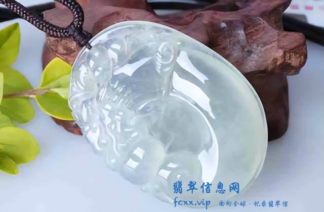 那么翡翠种水大致可以分为什么类型呢？-1.jpg