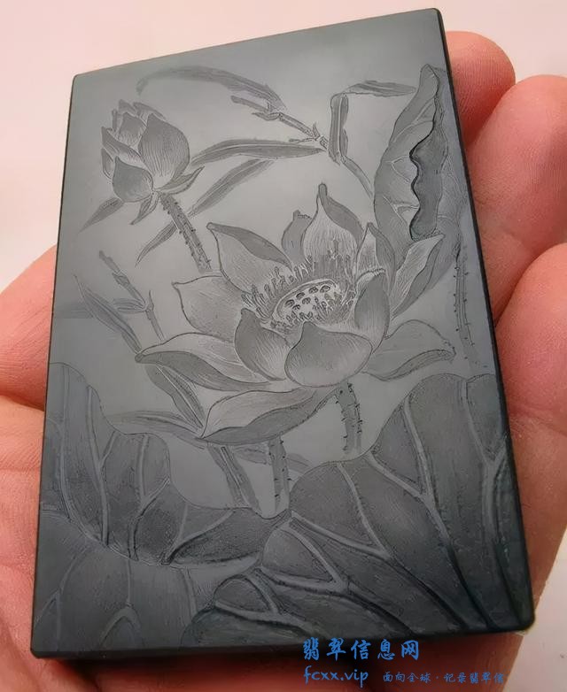 翡翠雕刻，高难度的阴雕技法-4.jpg