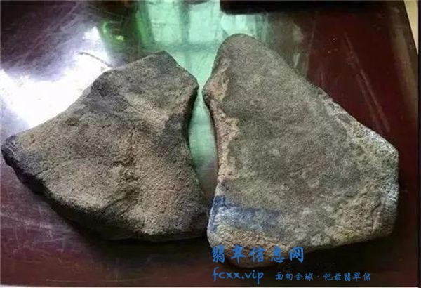 打灯不见色的翡翠原石，货主12000拿下，意外掏出6件精品-5.jpg