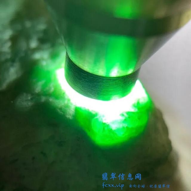 少见的木那包浆皮料子，戒面级别，行家值得收藏-4.jpg