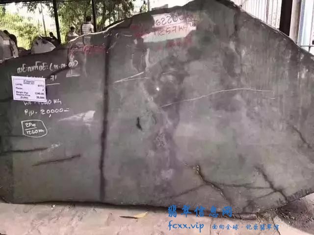 翡翠戒面小小的，却卖得很贵，你知道为什么吗？-4.jpg